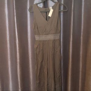 NWT olive taupe keyhole jumper (withlove)